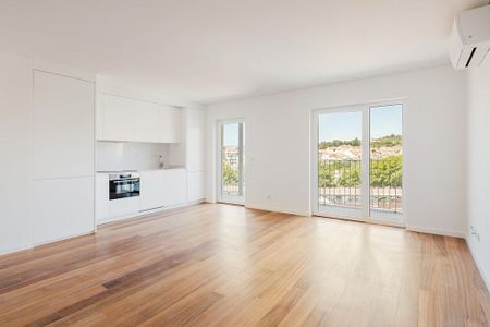 2 room luxury Flat for rent in Lisbon - Photo 3