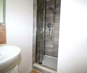 3 Bedroom House - Link Detached To Let - Photo 6