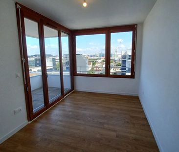 Location Appartement 4 pièces 66m² - Photo 2