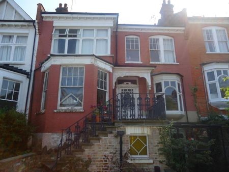 1 bedroom in a house share to rent - Photo 5