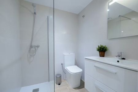 Carrer de lActor Mauri, Valencia, Valencian Community 46022 - Photo 5