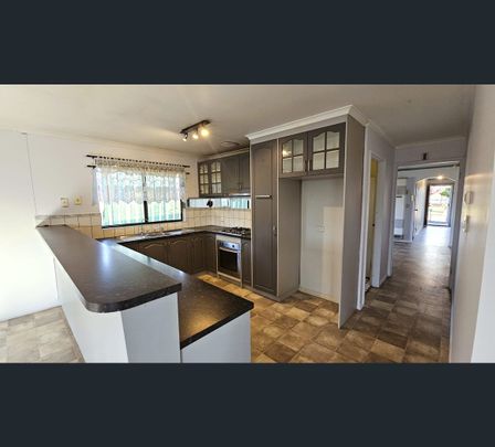 23 Casanor Crescent, Paralowie, SA 5108 - Photo 1