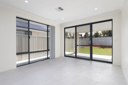 480b Marmion Street, Myaree. - Photo 4