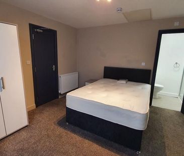 House share to rent - Photo 2