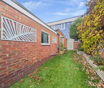 3 bedroom terraced house to rent - Photo 6