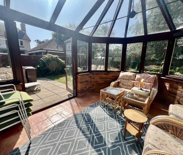 4 bedroom detached house to rent - Photo 2