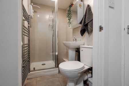 2 Bed Flat, Lower Breck Road, L6 - Photo 4