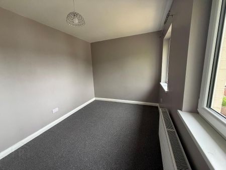 14 Eglantine Crescent, Lisburn, BT27 5RH - Photo 3