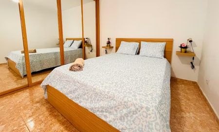 Calle de Carlos Solé, Madrid, Community of Madrid 28038 - Foto 3