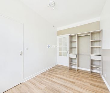 Apartment - Photo 2