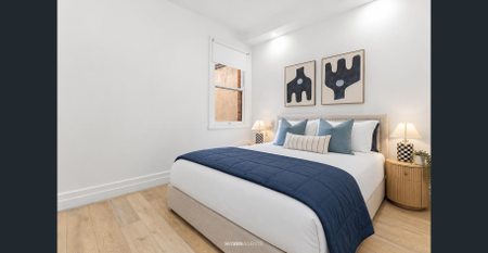CARLTON HOUSE - GROUND FLOOR TWO BEDROOM APARTMENT WITH COURTYARD I HAVEN AGENTS - Photo 2