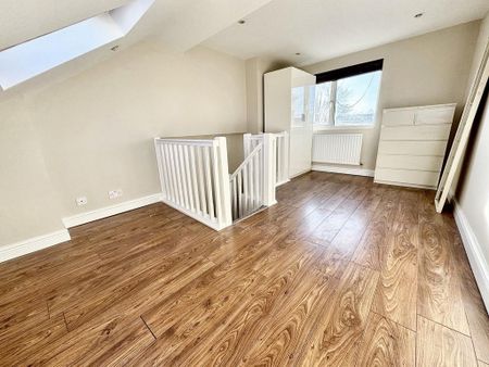 3 bedroom terraced house to rent - Photo 3