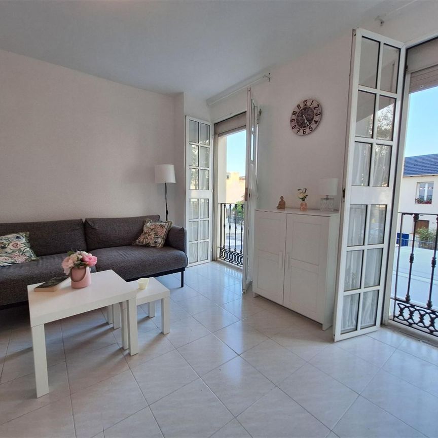 Piso de alquiler en Calle Bolivia, 61, Pedregalejo - Morlaco - Photo 1