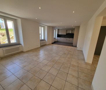 Grand appartement de 5 pièces au 2ème étage rénové en 2022 - Photo 2
