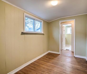 For Lease - 9 Thirty Eighth Street, Toronto, Ontario - Photo 3