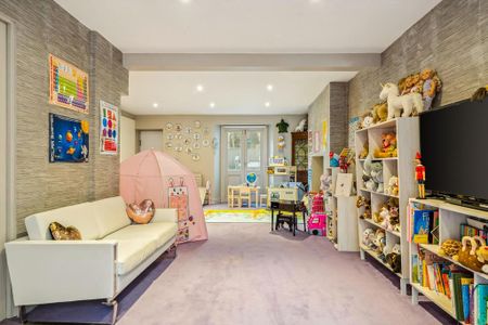 4 bedroom terraced house to rent - Photo 2