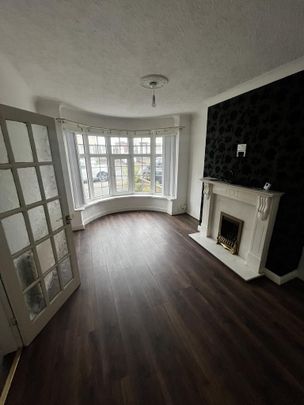 3 bedroom semi-detached house to rent - Photo 1