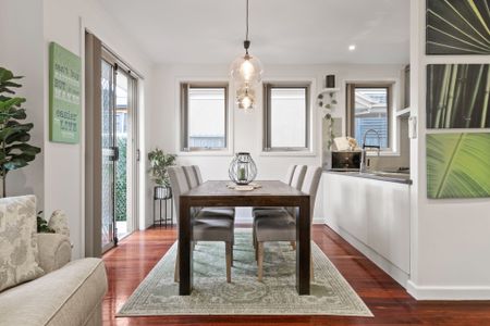 Effortless Living in a Leafy Frankston Pocket - Photo 5