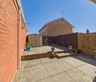 3 bedroom end of terrace house to rent - Photo 4