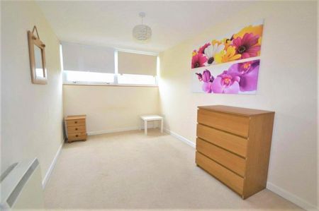 3 BED Terraced House To rent - Photo 3