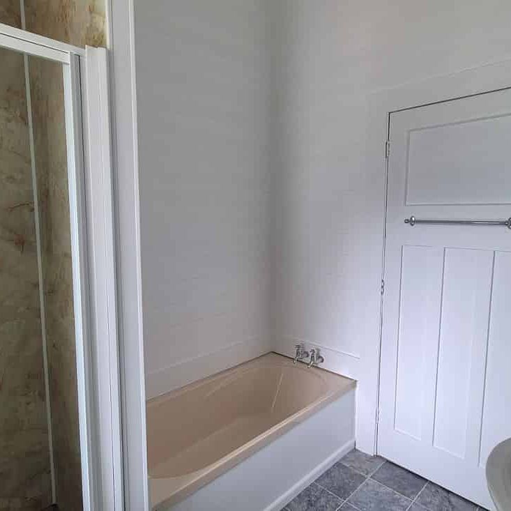 3 Bedroom home, close to town, off street parking - Photo 1