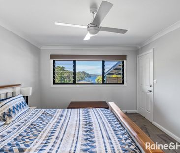 SWEEPING LAKE VIEWS - Photo 4
