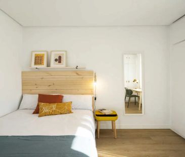 Room in a shared 16-bedroom apartment for rent in Ciudad Universitaria - Photo 3