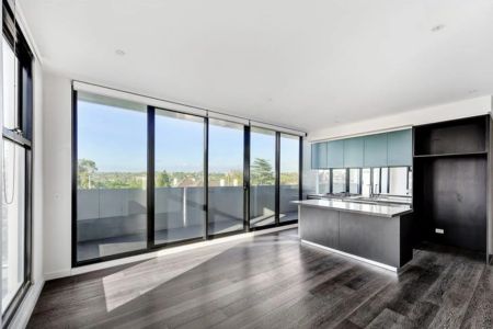 Elevated Living with Style, Comfort and Unbeatable Convenience! - Photo 3