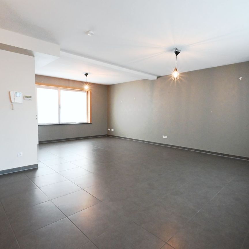 Ruim appartement te Ardooie! - Foto 1