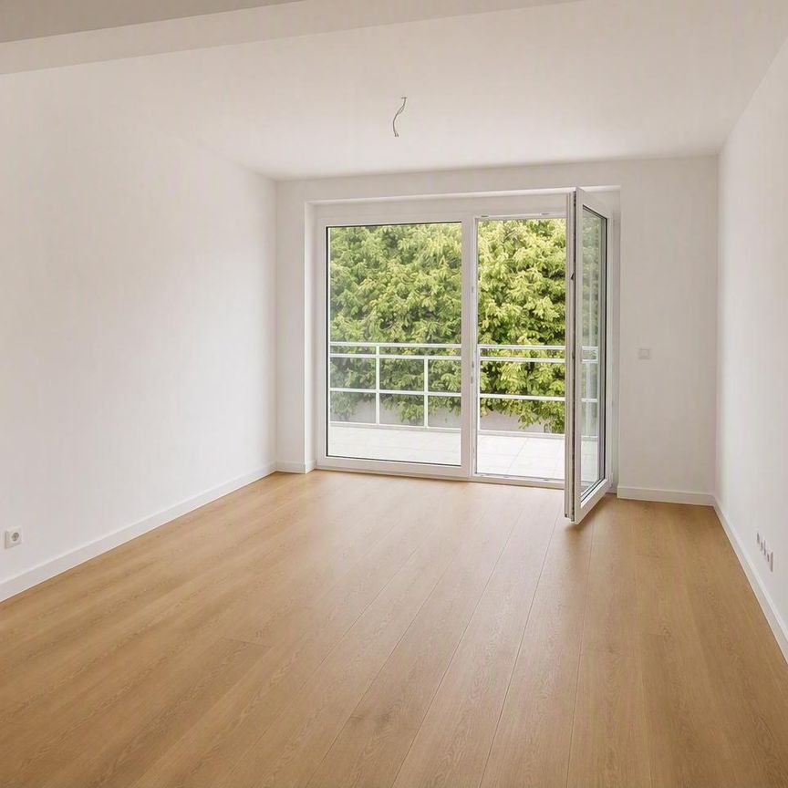 Wohnliche 2-Zimmerwohnung im 1.OG mit Balkon - Photo 1