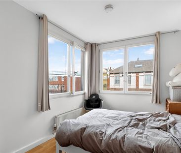 Clarence Road, London, E5 8EE - Photo 6