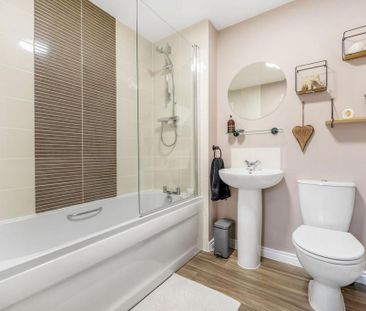 3 bedroom end of terrace house to rent - Photo 6