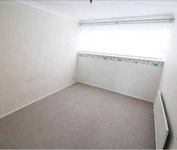 3 bed terraced house to rent in NE38 - Photo 4