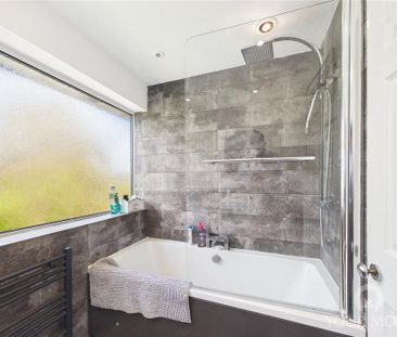 3 bedroom end of terrace house to rent - Photo 5