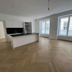 Helle und moderne 3-Zimmer-Altbauwohnung zu mieten in 1010 Wien zu mieten - Photo 1