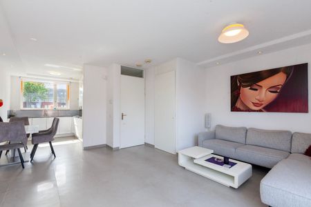 Huis te huur: Zuidwijkstraat 108 2729 KE Zoetermeer - Photo 4