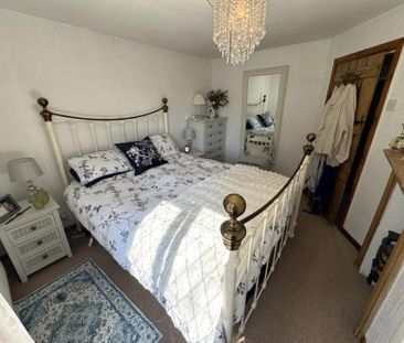 3 Bedroom Detached To Let - Photo 4