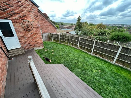 Burton Road, Midway, DE11 - Photo 1