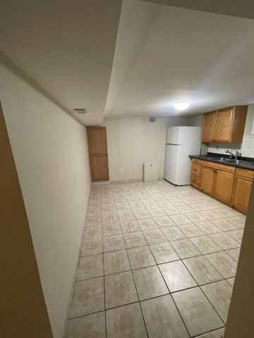 For Lease - 27 Wanita Road, Toronto, Ontario - Photo 3
