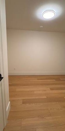 "Brand-New 1-Bedroom Basement Suite with Private Laundry in Burnaby – - Photo 1