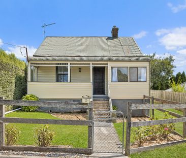 Charming 3 Bedroom Cottage - Photo 2