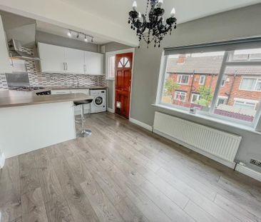 3 bedroom terraced house to rent - Photo 3