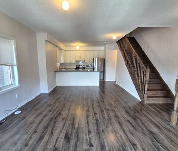 For Lease - 12 Dunsley Way, Whitby, Ontario - Photo 3