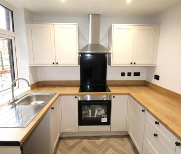 3 bedroom terraced house to rent - Photo 6