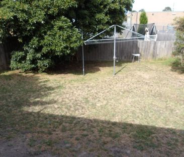 CHARMING RENOVATED 2 BEDROOM UNIT - Photo 1