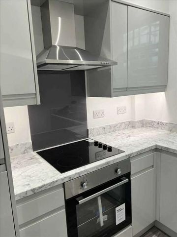 Harmer Street, Gravesend, DA12 - Photo 2