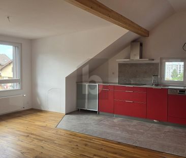 RÉNOVÉ, CHARMANT ET LUMINEUX - Photo 2