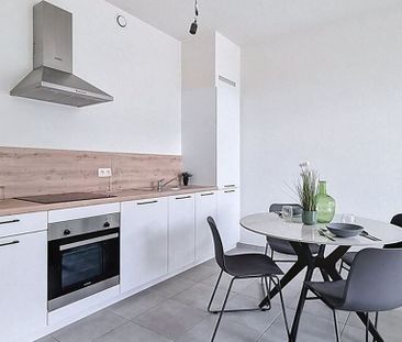 Appartement te huur in Antwerpen voor € 950 met 1 slaapkamer - Photo 4