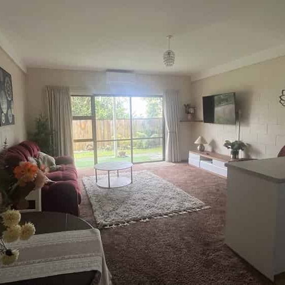 Charming 2-Bedroom Haven - Photo 1