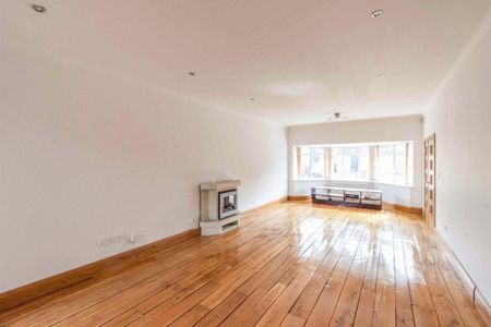 Princess Road - Photo 2